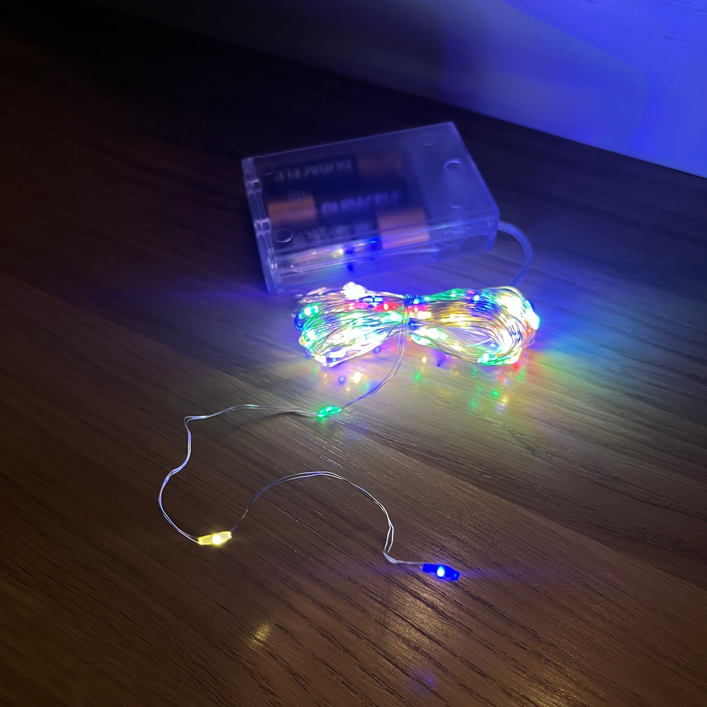 LED lemputės ant vielos